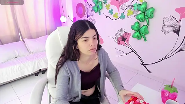 Isabela Fiorelli online show from March 2026 01:06:01 PM