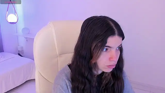 Isabela Fiorelli online show from July 2026 01:39:02 PM