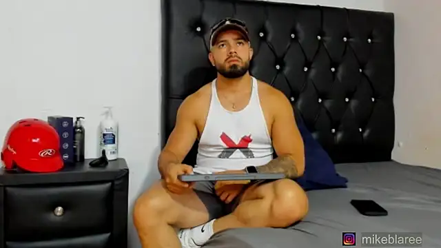 mikeblaree online show from June 2026 07:38:02 PM