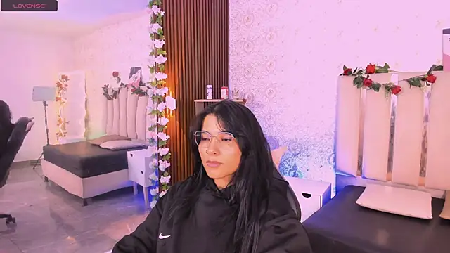 Gaby tay1 online show from April 2026 03:33:02 AM