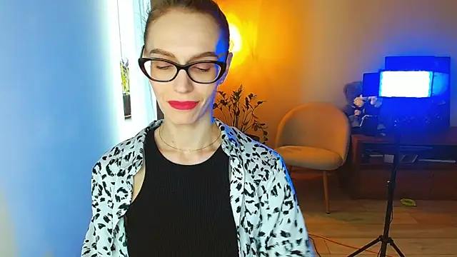 Lady Sunshine  online show from March 2026 07:48:02 AM