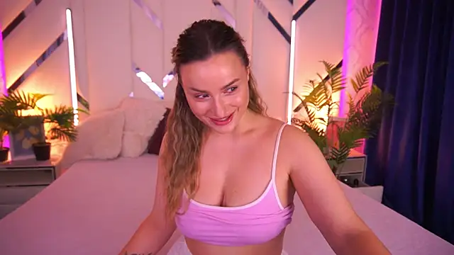 LindsieGreyy online show from November 2025 08:37:01 AM