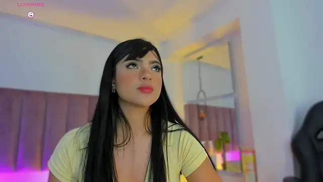 emmiily z online show from June 2026 03:01:02 AM
