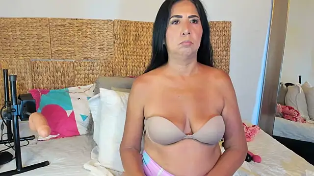 Snapshot of Jackiehmilf52 chatting on June 2026 01:17:02 PM Jackiehmilf52 online show from June 2026 01:17:02 PM
