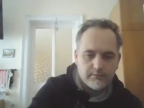 Szolga10 online show from November 2025 10:56:02 AM