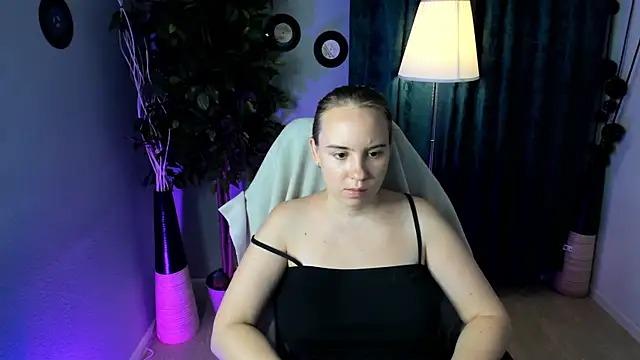 Lika 0ne online show from July 2026 11:52:02 AM