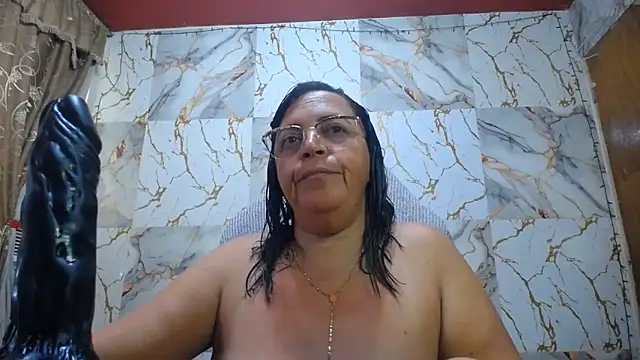 Snapshot of alina_maturehot chatting on June 2026 10:12:01 PM alina maturehot online show from June 2026 10:12:01 PM