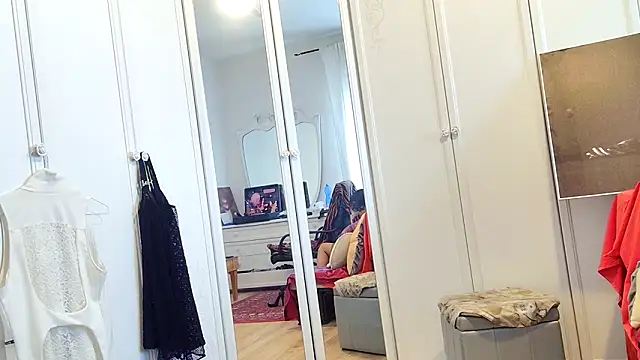 Chanel Noire online show from April 2026 08:23:01 AM