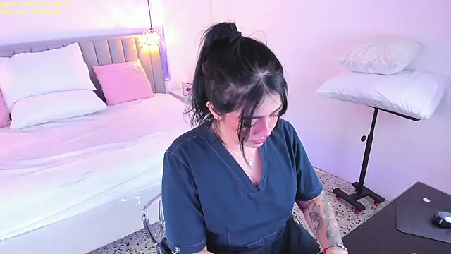 isolari  online show from January 2025 04:23:01 AM