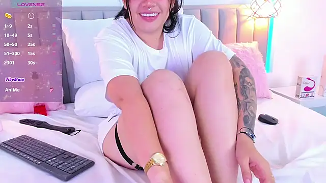 isolari  online show from January 2025 08:16:02 AM