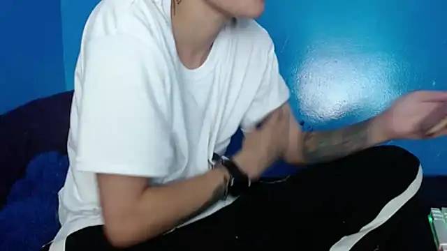 Snapshot of duo_peludoo chatting on July 2026 05:34:01 AM duo peludoo online show from July 2026 05:34:01 AM