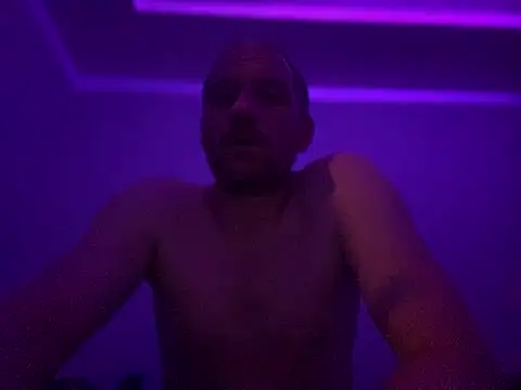 Krzysiekg123 online show from February 2025 12:15:01 AM