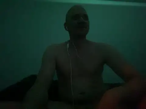 Krzysiekg123 online show from February 2025 09:58:01 PM