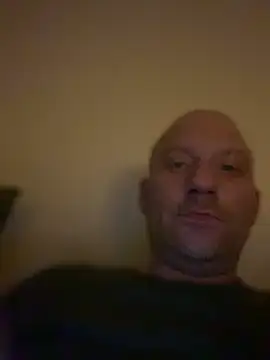 Krzysiekg123 online show from February 2025 07:32:02 PM