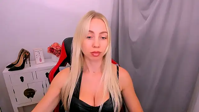 MargaritaRose online show from June 2026 03:56:02 PM
