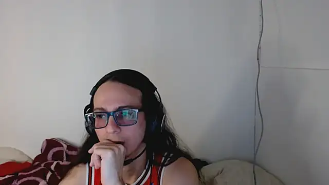 Snapshot of cholitohermoso chatting on November 2025 07:05:01 PM cholitohermoso online show from November 2025 07:05:01 PM