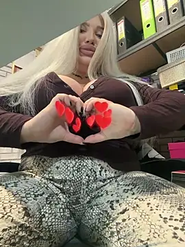 Eliaden online show from April 2026 04:12:01 AM