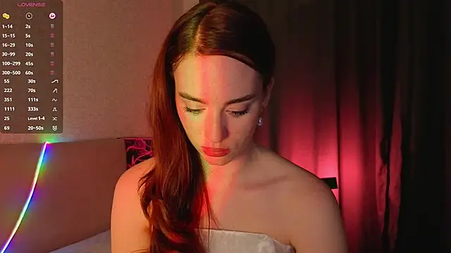 Snapshot of StacyWatts chatting on June 2026 08:55:02 PM StacyWatts online show from June 2026 08:55:02 PM