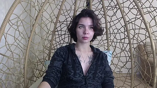 Anna-Sun online show from October 2025 04:28:01 PM