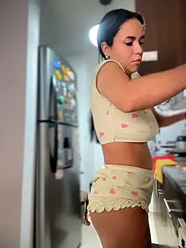 Naatalia online show from March 2026 03:16:01 PM