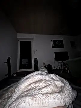 Snapshot of DerechteJunge chatting on October 2025 02:01:02 AM DerechteJunge online show from October 2025 02:01:02 AM