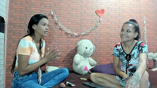 Snapshot of crazylatinagirls chatting on March 2025 07:31:02 PM crazylatinagirls online show from March 2025 07:31:02 PM