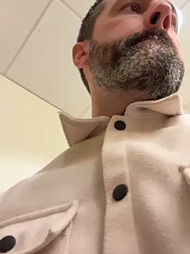 Snapshot of plaintreebull chatting on February 2026 05:09:02 PM plaintreebull online show from February 2026 05:09:02 PM