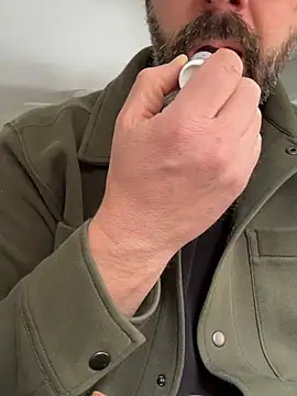 Snapshot of plaintreebull chatting on February 2026 05:45:02 PM plaintreebull online show from February 2026 05:45:02 PM