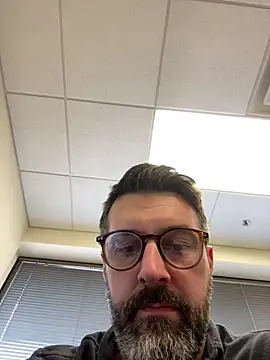 Snapshot of plaintreebull chatting on March 2026 06:14:02 PM plaintreebull online show from March 2026 06:14:02 PM