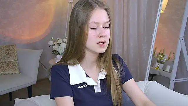 EveMundie online show from April 2026 12:17:02 PM