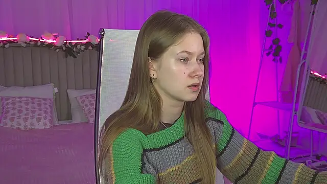 EveMundie online show from April 2026 11:43:01 AM