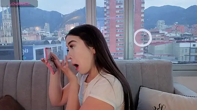 Ivanna West online show from April 2026 11:44:01 AM