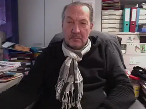 HMStraps01 online show from January 2025 01:36:01 PM