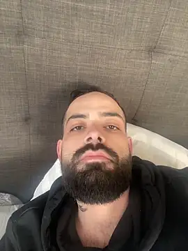 guccititi online show from October 2025 07:43:01 PM