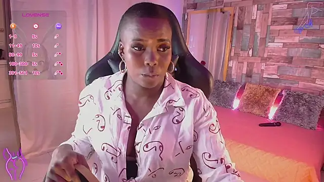 DashaSousaa online show from October 2025 03:13:01 PM