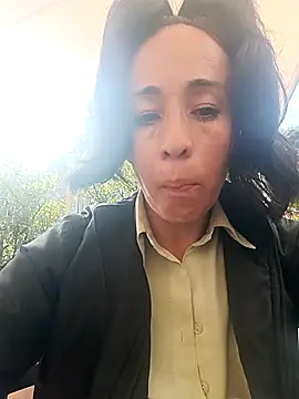 Coeur de luxure online show from April 2026 02:47:02 PM