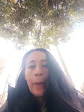 Coeur de luxure online show from April 2026 03:59:02 PM