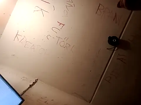 VickyDevilEU online show from October 2025 02:01:02 AM