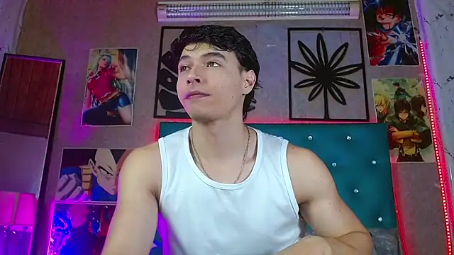 LiamAndrewzz online show from March 2026 04:35:01 AM