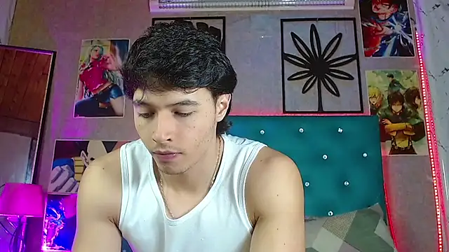 LiamAndrewzz online show from July 2026 05:34:01 AM