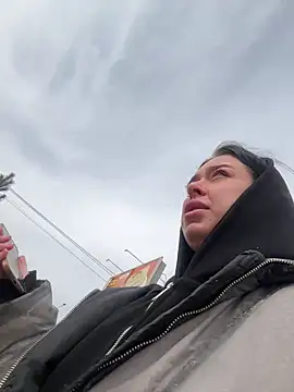 AlishaPrettyBlade online show from April 2026 07:02:01 AM