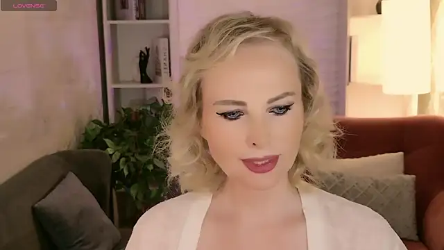 Sandra Kind online show from July 2026 05:23:02 AM