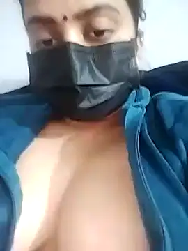 Snapshot of DesiLeela chatting on February 2025 05:49:02 PM DesiLeela online show from February 2025 05:49:02 PM