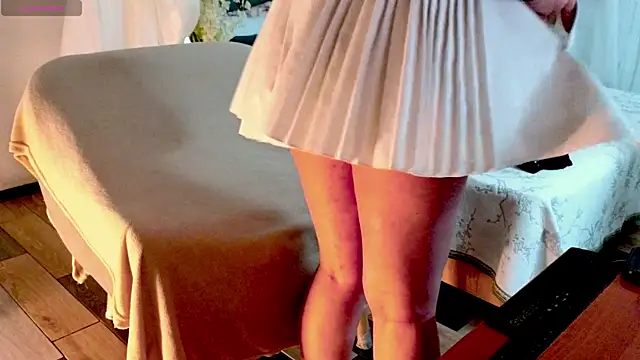 baby debbie online show from April 2026 04:55:01 PM