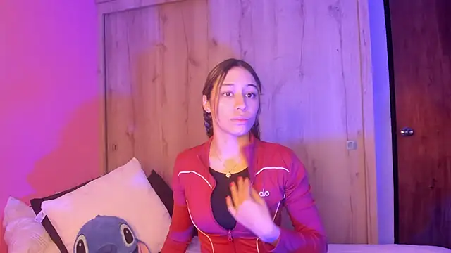 TANIA 06 online show from April 2026 01:15:01 PM