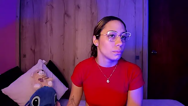 TANIA 06 online show from April 2026 01:03:01 PM