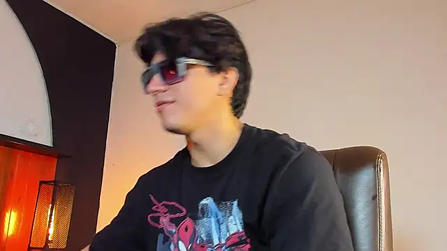 Allex Cano online show from April 2026 05:53:02 PM