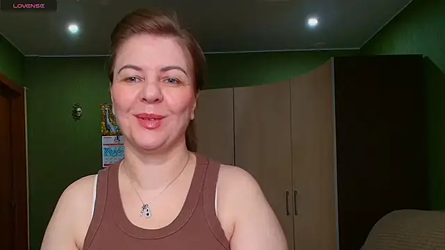 Snapshot of VeronikawGold chatting on July 2026 03:01:01 AM VeronikawGold online show from July 2026 03:01:01 AM
