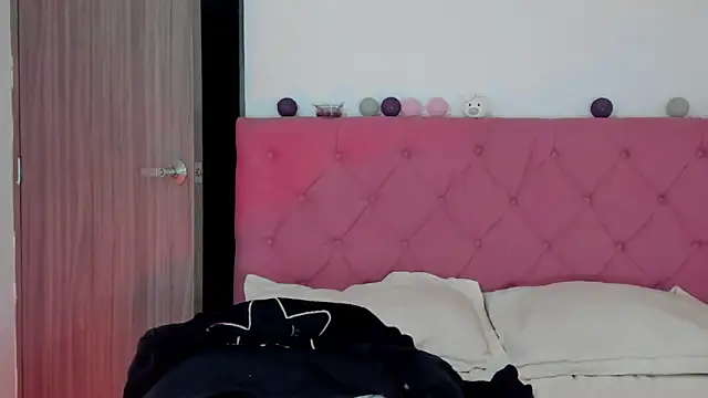 ela black online show from March 2025 01:37:01 PM