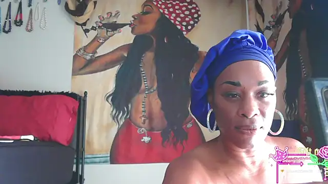 Queenanitadix online show from April 2026 05:41:02 PM